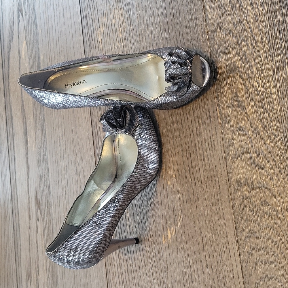 Silver glittler heela